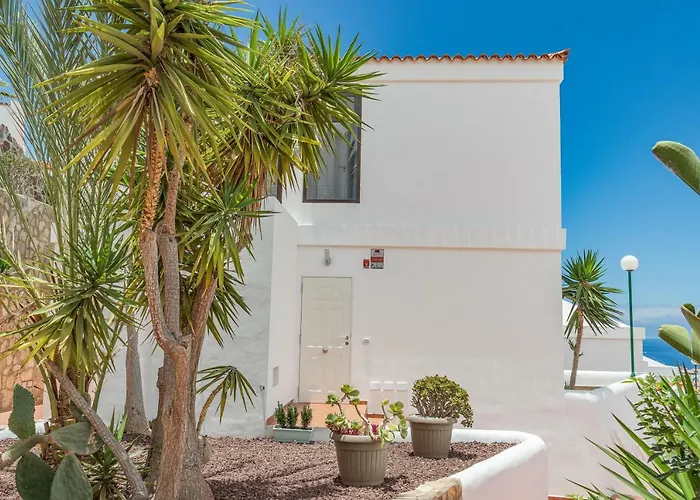 Апартаменти Casa Calma - Modern House With Panoramic Sea View *