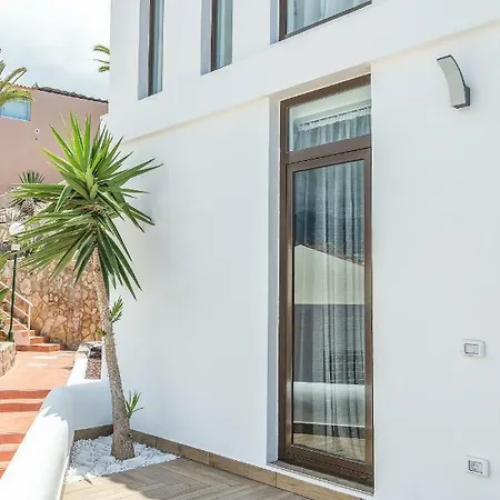 アパート Casa Calma - Modern House With Panoramic Sea View アデヘ